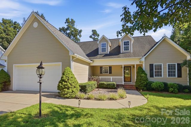 6530 Fly A Way Drive, Denver, NC 28037