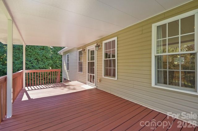 6530 Fly A Way Drive, Denver, NC 28037