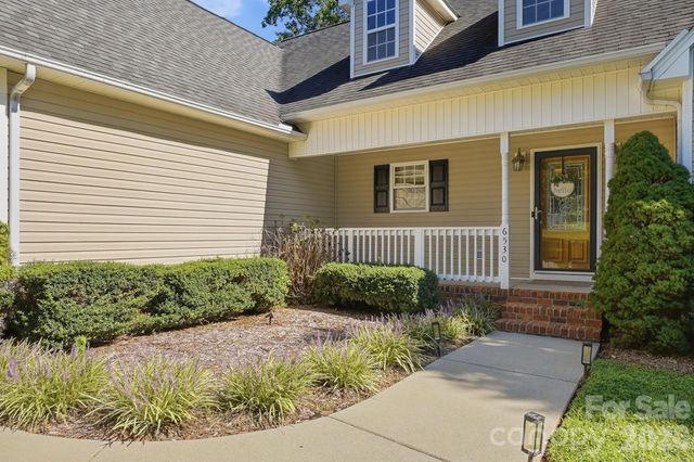 6530 Fly A Way Drive, Denver, NC 28037