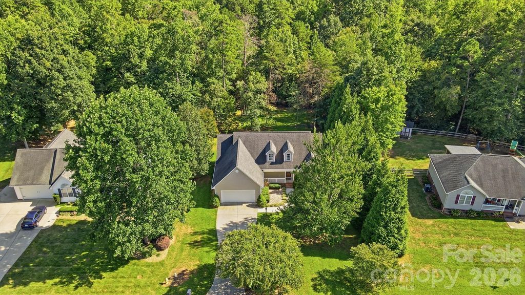 6530 Fly A Way Drive, Denver, NC 28037