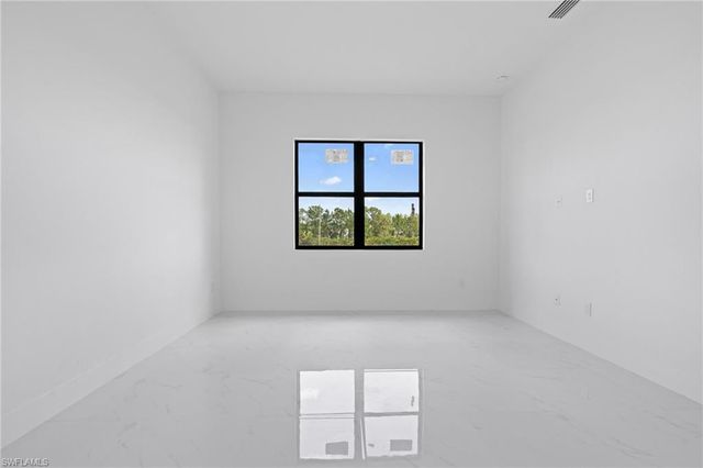 17 W 7th ST, Lehigh Acres, FL 33972