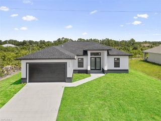 17 W 7th ST, Lehigh Acres, FL 33972