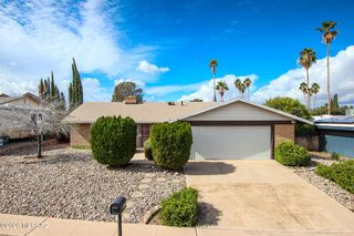 2124 S Oak Park Drive, Tucson, AZ 85710