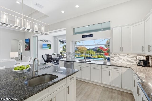 6061 Lucaya WAY, Naples, FL 34113