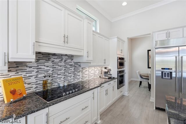 6061 Lucaya WAY, Naples, FL 34113