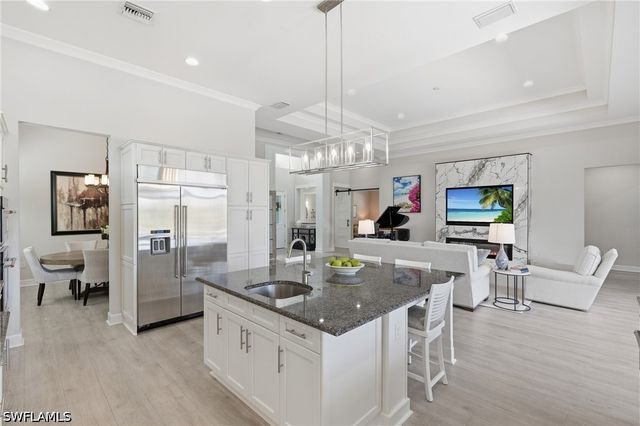 6061 Lucaya WAY, Naples, FL 34113