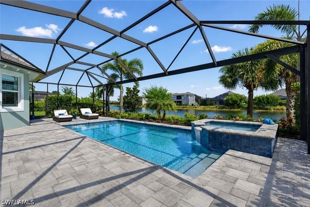6061 Lucaya WAY, Naples, FL 34113