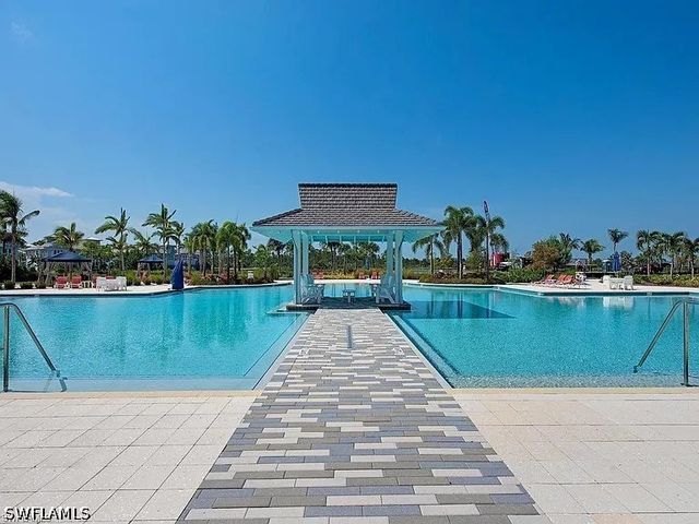 6061 Lucaya WAY, Naples, FL 34113