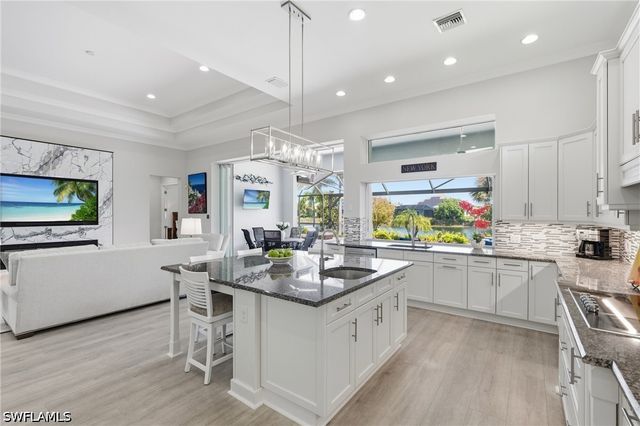 6061 Lucaya WAY, Naples, FL 34113