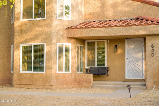 640 W Ave Q12, Palmdale, CA 93551