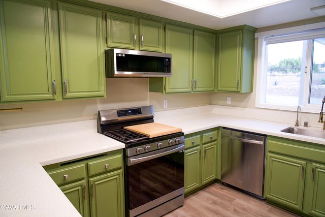 640 W Ave Q12, Palmdale, CA 93551