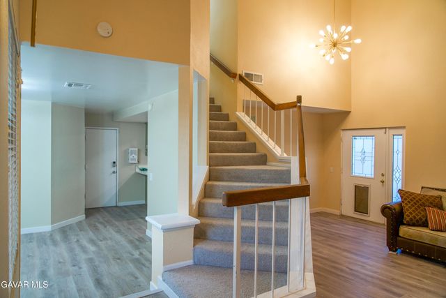 640 W Ave Q12, Palmdale, CA 93551