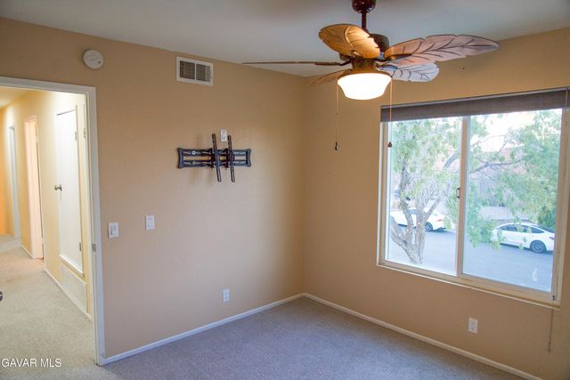 640 W Ave Q12, Palmdale, CA 93551