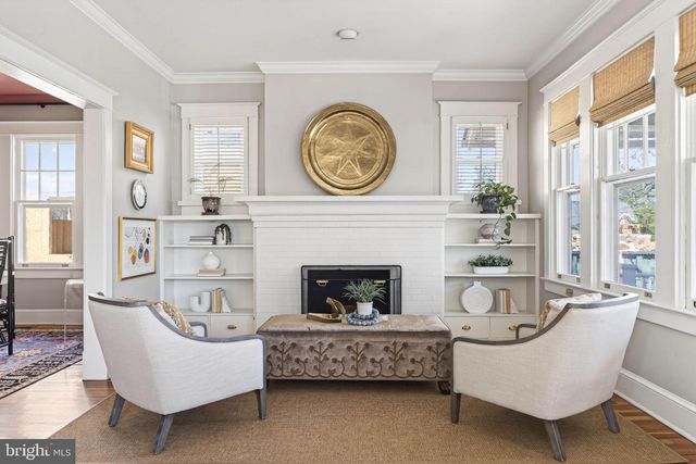 1816 N KENMORE ST, Arlington, VA 22207