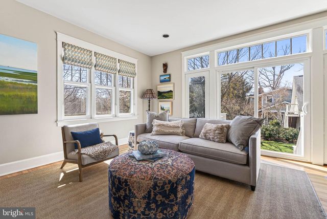 1816 N KENMORE ST, Arlington, VA 22207