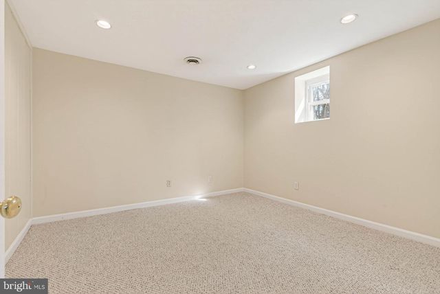 1816 N KENMORE ST, Arlington, VA 22207