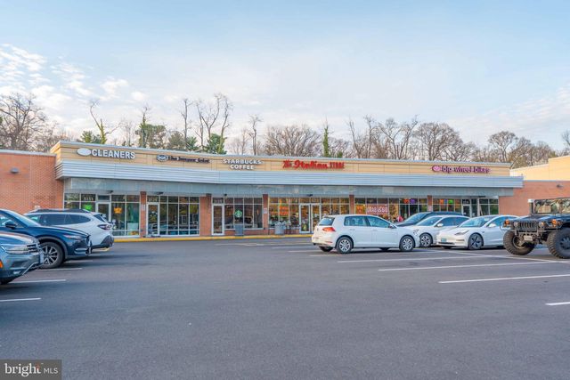 1816 N KENMORE ST, Arlington, VA 22207