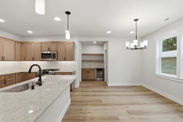 1528 W 67th Ave, Spokane, WA 99224