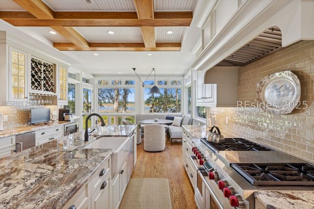 15 Tidal Creek Ln, Okatie, SC 29909