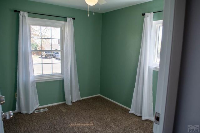 39 MacAlester Rd, Pueblo, CO 81001