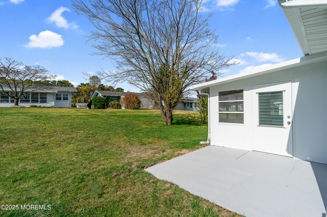 42 Sidney Court, Brick, NJ 08724