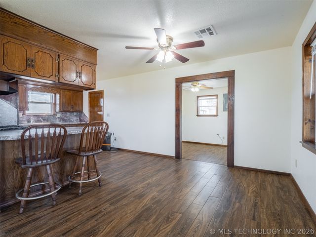 2094 Hartshorne Adamson Road, Hartshorne, OK 74547