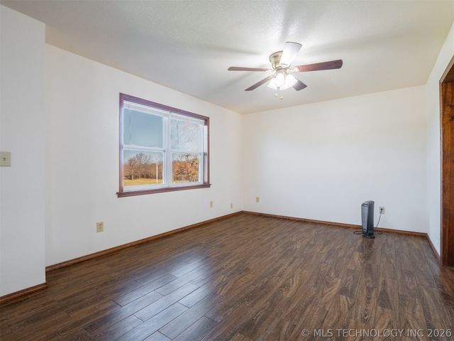 2094 Hartshorne Adamson Road, Hartshorne, OK 74547