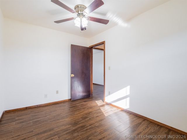 2094 Hartshorne Adamson Road, Hartshorne, OK 74547