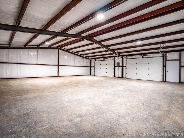 2094 Hartshorne Adamson Road, Hartshorne, OK 74547