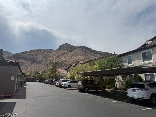 3314 Indian Shadow Street 202, Las Vegas, NV 89129