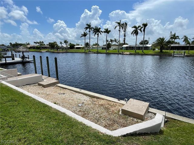1040 SE 43rd ST, Cape Coral, FL 33904