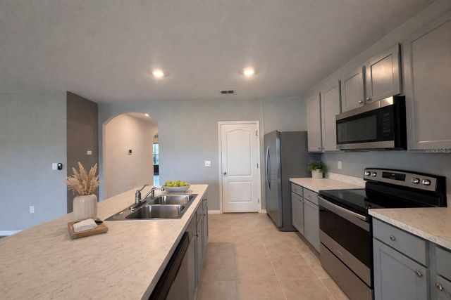 208 OLD MILL POND ROAD, Edgewater, FL 32141