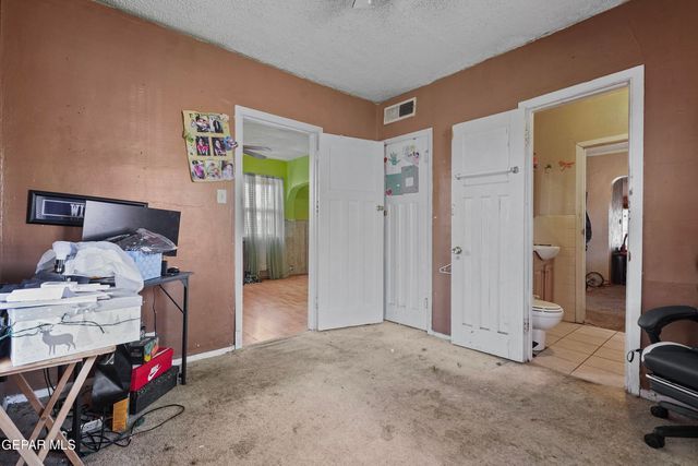 1113 N SAN MARCIAL Street, El Paso, TX 79903