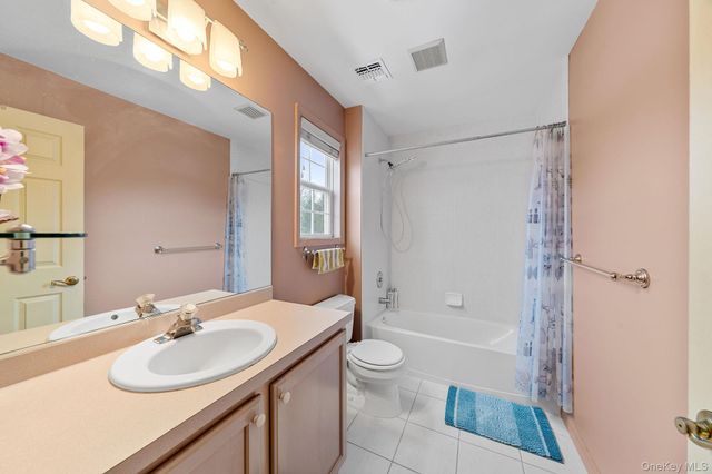 75 Meadow Pond Circle, Miller Place, NY 11764