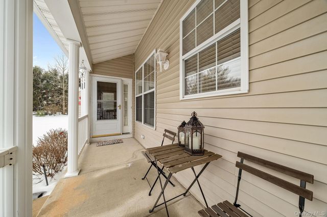 75 Meadow Pond Circle, Miller Place, NY 11764