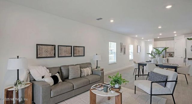 3142 ADELAIDE Road, Green Cove Springs, FL 32043