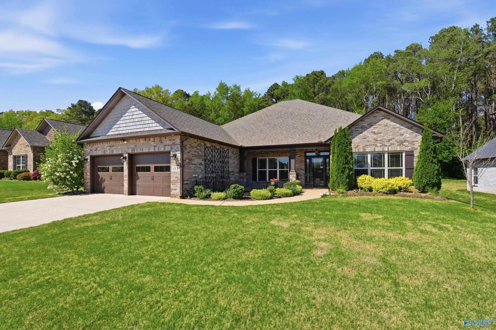 193 Somerton Drive, Huntsville, AL 35811