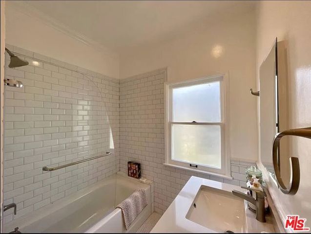 423 W Ocean Avenue 5, Santa Monica, CA 90402