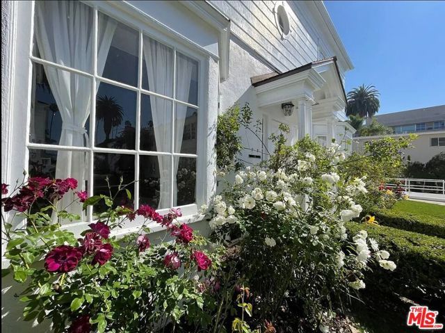 423 W Ocean Avenue 5, Santa Monica, CA 90402