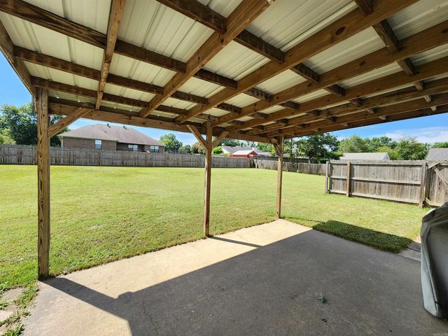 108 Meadows Lane, Beebe, AR 72012