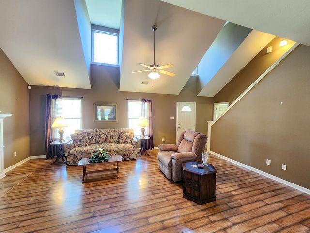 108 Meadows Lane, Beebe, AR 72012