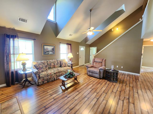 108 Meadows Lane, Beebe, AR 72012