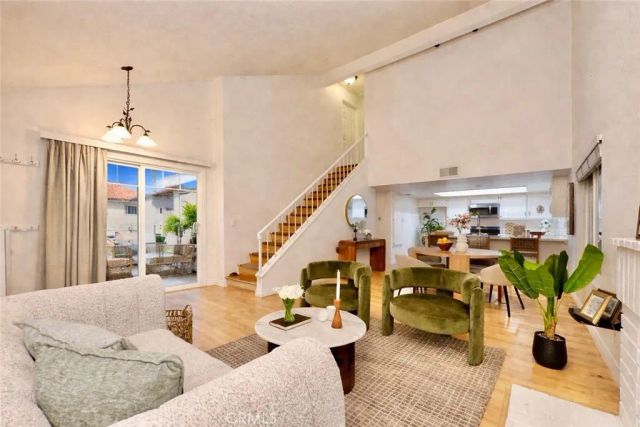 2740 Gramercy 12, Torrance, CA 90501