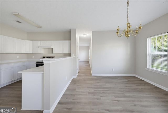 4060 Robin Circle, Atlanta, GA 30349