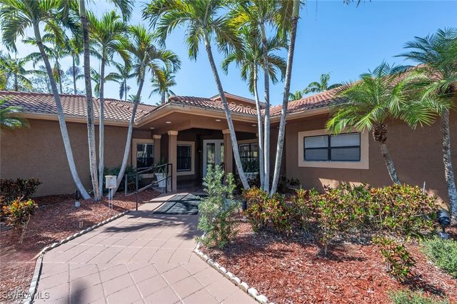 2190 Arbour Walk CIR 2221, Naples, FL 34109