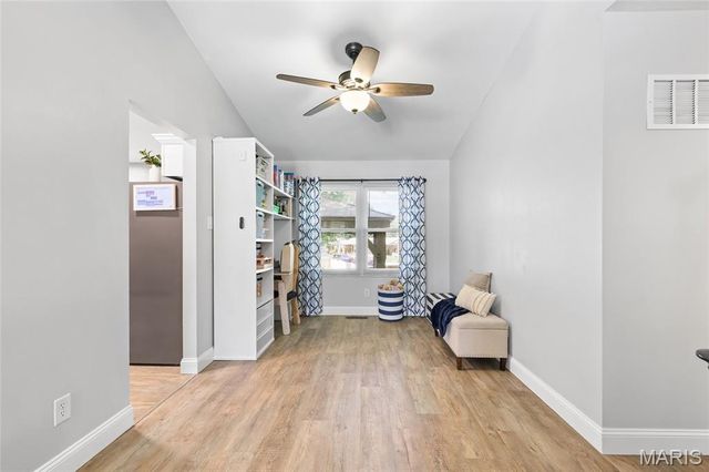 2854 Queen Bee Lane, Oakville, MO 63129