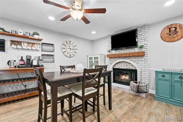 2854 Queen Bee Lane, Oakville, MO 63129