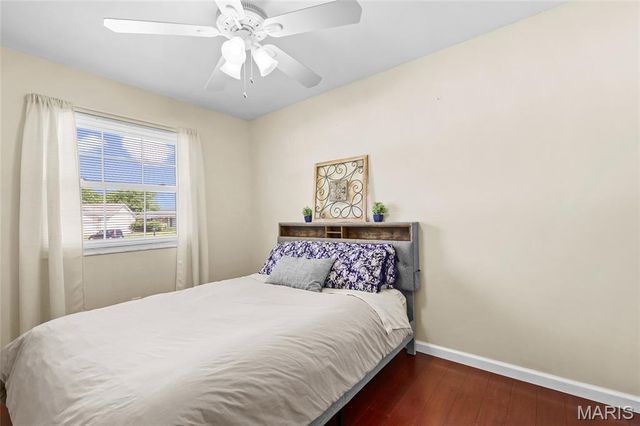 2854 Queen Bee Lane, Oakville, MO 63129