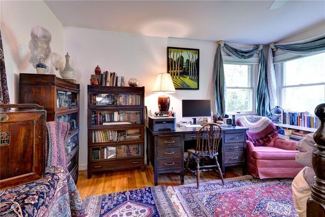 5556 Roanes Wharf RD, Gloucester, VA 23061
