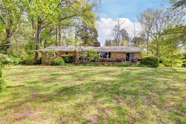 5556 Roanes Wharf RD, Gloucester, VA 23061